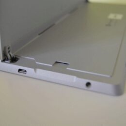 MicroSD-Slot Microsoft Surface 3