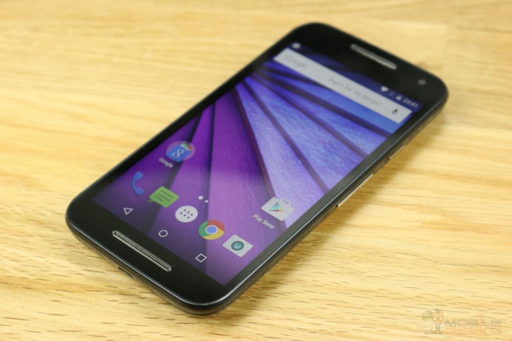 Motorola Moto G 2015 von vorne