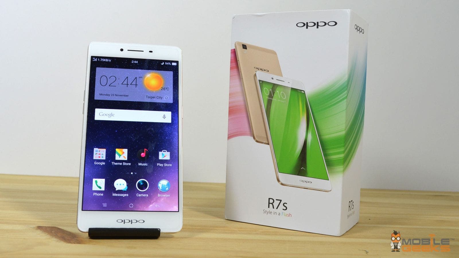 OPPO R7s mit Verpackung