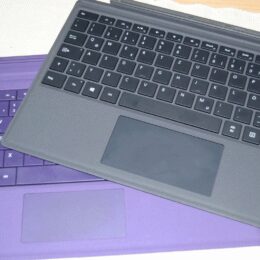 Vergleiche TypeCover Surface Pro 4 vs Surface Pro 3