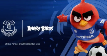 Angry Birds auf dem Trikotärmel des FC Everton