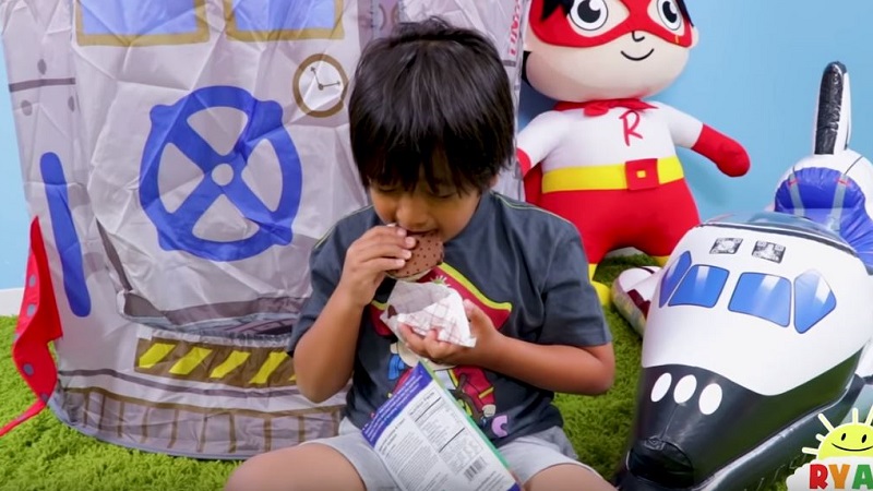 Ryan, Ryan ToysReview, Ryan Toys Review, bestverdienende YouTuber