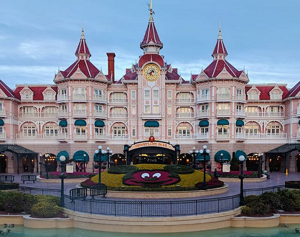 Disneyland Hotel Paris Außenansicht