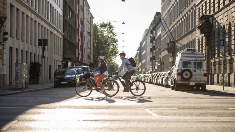 E-Bike, E-Bikes, Stadt, Fahrradfahrer, Elektrofahrrad