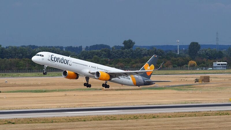 Condor, Thomas Cook, Flughafen, Landebahn, Flugzeug