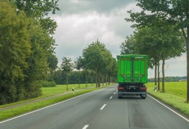 LKW, Lastwagen, Laster, Landstraße