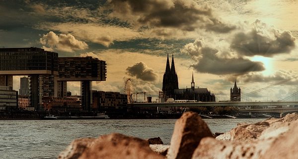 Nordrhein-Westfalen, Rhein, Rheinhafen, Kölner Dom, höchstes Gehalt