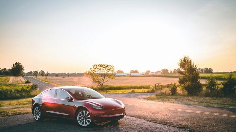 Tesla Model 3, Sonnenuntergang, Landschaft, Elektroauto, Tesla-Batterie austauschen