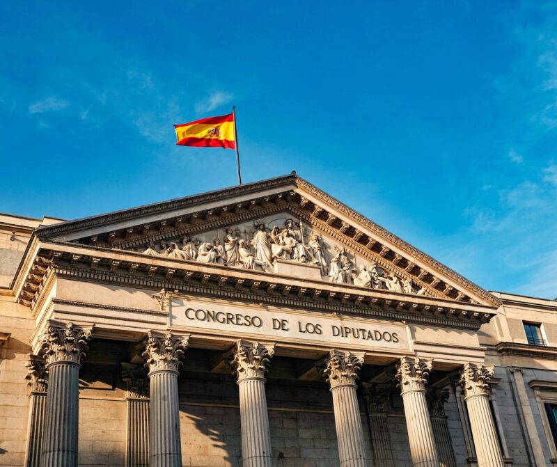 Spanien, Flagge, Gebäude