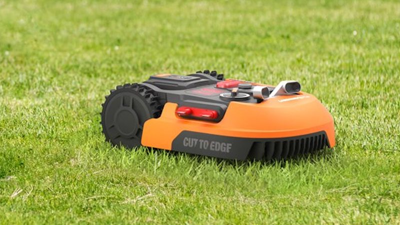 This is how the robotic lawnmower performs