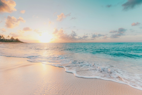 Zuhause in der Urlaubszeit vor Einbrechern schützen