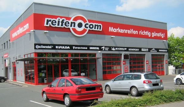 Auto, Mobilität, Service, Studie, Auto, Montage, Reparatur, Reifenwechsel, Winterreifen, Sommerreifen