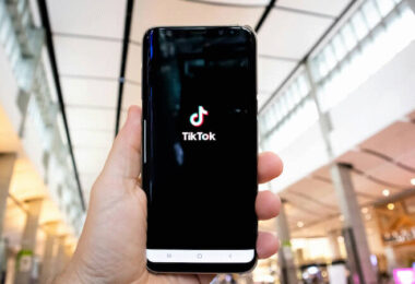 YouTube Shorts und TikTok Langeweile