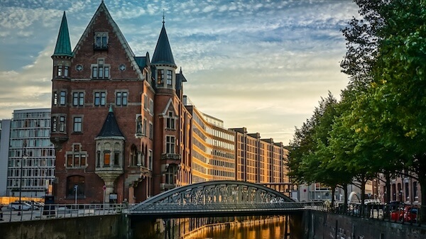  Studenten, Studierende, Hochschule, Universität, Städte, Großstädte, Länder, Europa