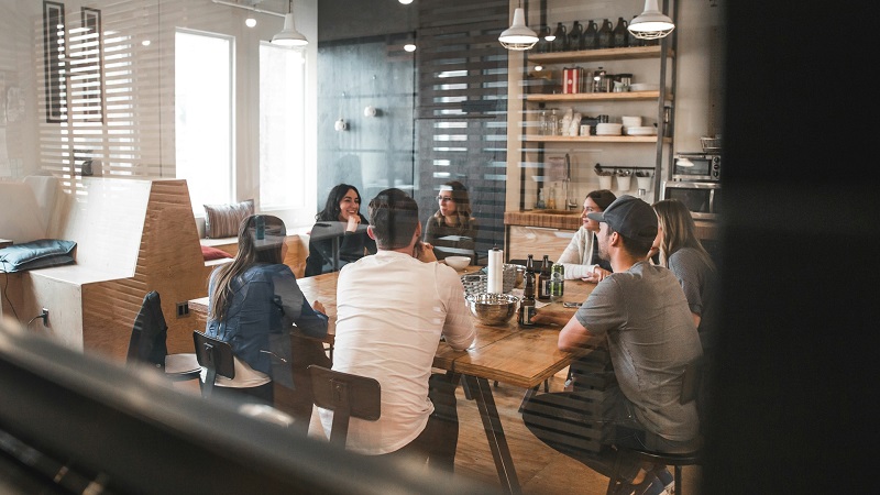 Arbeiten im Büro, Besprechung, Teammeeting