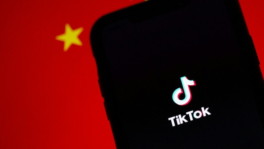 TikTok Verschwörungstheorien Desinformation Studie