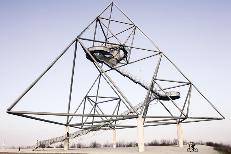 Der Tetraeder als Aussichtspunkt über die Stadt Bottrop.